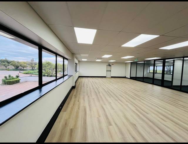 338M² OFFICE TO LET IN HALFWAY HOUSE